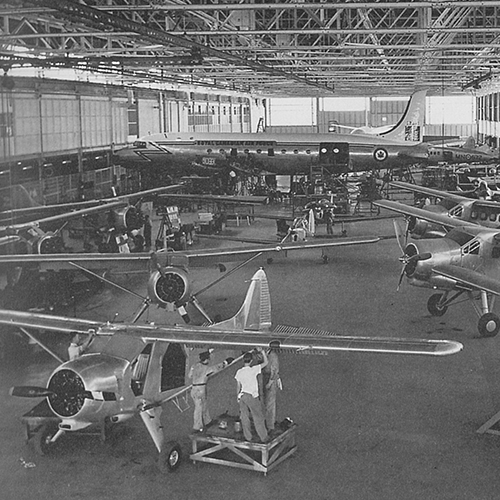 De Havilland aircraft hanger