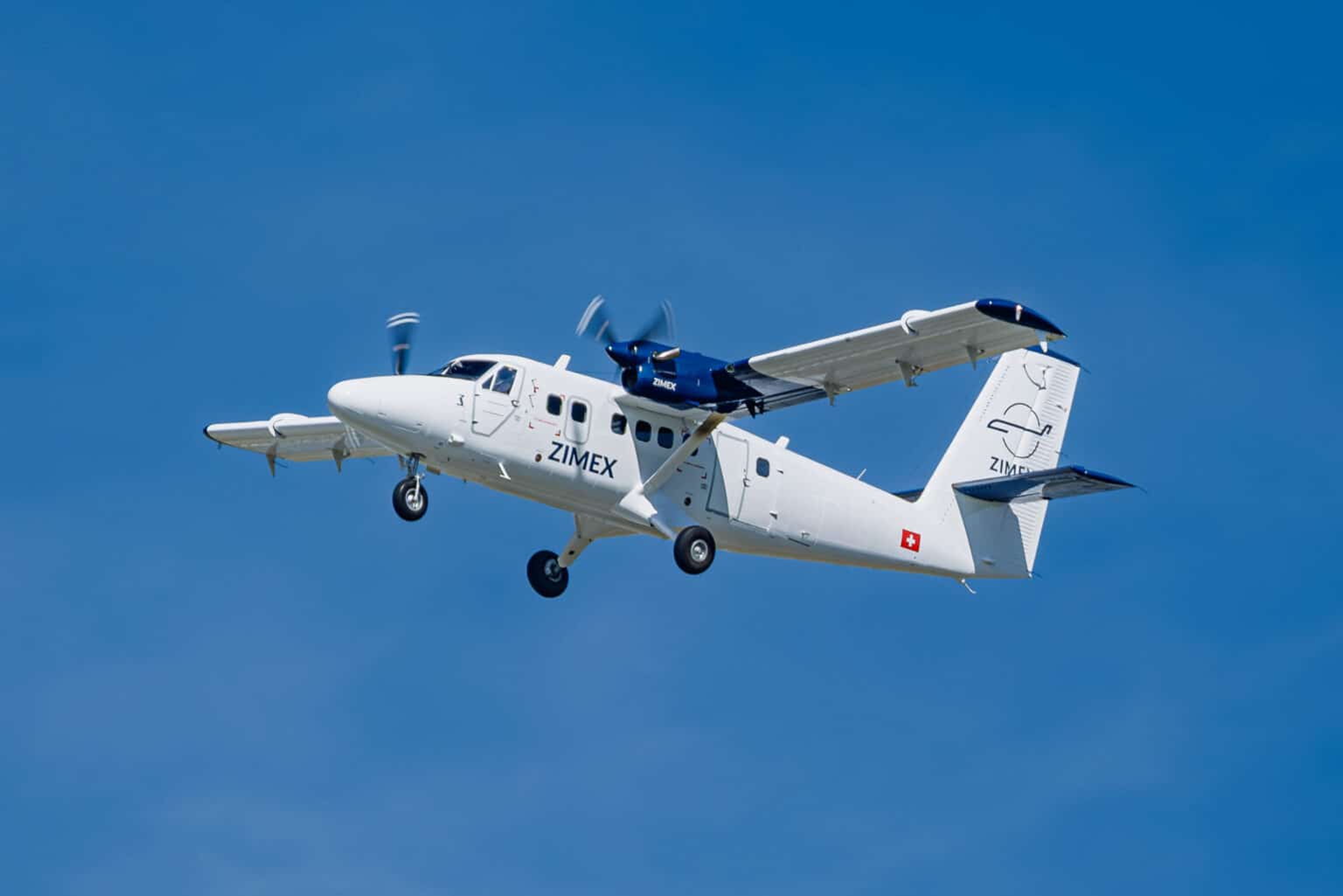 De Havilland Canada Unveils Twin Otter Classic 300-G at the Paris